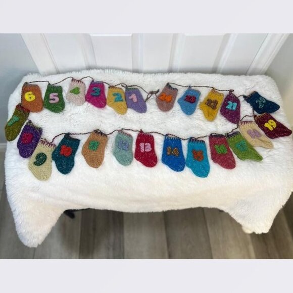 Christmas Countdown Stockings Garland from Sundance - NEW - Picture 2 of 6